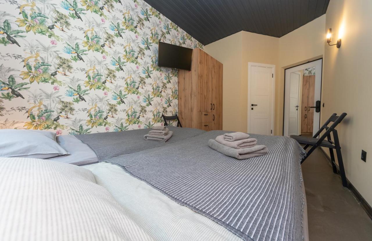 Apart Hotel On Zoloti Vorota Kiev Eksteriør billede