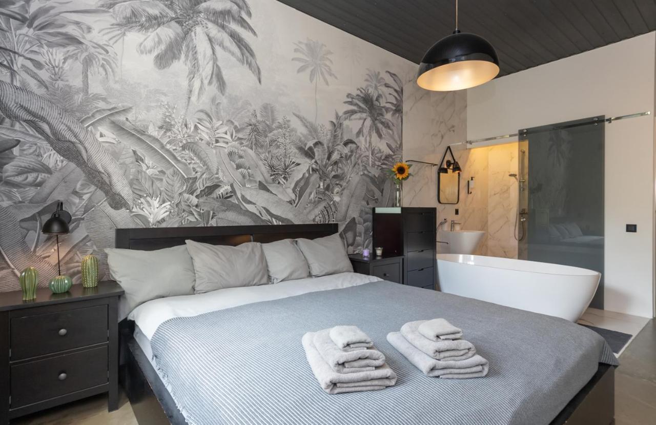 Apart Hotel On Zoloti Vorota Kiev Eksteriør billede